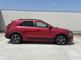 Used 2023 Kia Niro EX image 3