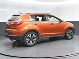 Used 2011 Kia Sportage SX w/ Premium Pkg w/Leather Seats image 4