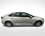 Used 2022 Toyota Corolla LE image 4