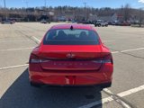 Used 2022 Hyundai Elantra SE w/ Cargo Package image 3