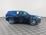 Used 2017 Toyota Highlander XLE image 4