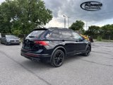 Certified 2022 Volkswagen Tiguan SE R-Line image 5
