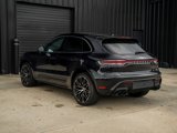Certified 2024 Porsche Macan image 3