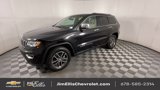 Used 2017 Jeep Grand Cherokee Limited image 4