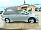 Used 2011 Toyota Sienna SE image 4