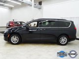Used 2022 Chrysler Pacifica Touring-L image 3