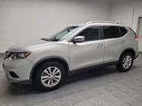 Used 2016 Nissan Rogue SV image 2
