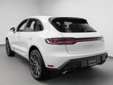 Certified 2024 Porsche Macan image 3