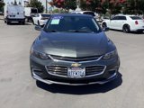 Used 2018 Chevrolet Malibu LT w/ Leather Package image 4