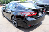 Used 2023 Toyota Camry SE image 3