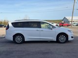 Used 2018 Chrysler Pacifica Touring-L image 5
