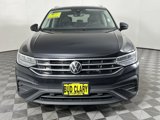 Used 2022 Volkswagen Tiguan SE image 2