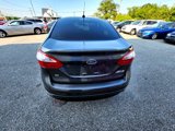 Used 2015 Ford Fiesta SE image 6