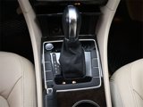 Used 2014 Volkswagen Passat 1.8T SEL Premium image 3