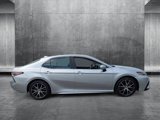 Used 2023 Toyota Camry SE image 4