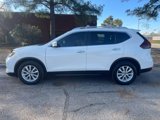 Used 2019 Nissan Rogue SV image 2