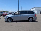 Used 2019 Dodge Grand Caravan SXT image 2