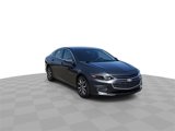 Used 2017 Chevrolet Malibu LT image 2
