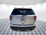 Used 2018 Ford Explorer XLT w/ Equipment Group 201A image 4