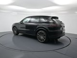 Certified 2023 Porsche Cayenne Platinum Edition image 3