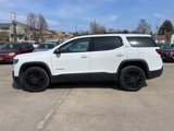 Used 2023 GMC Acadia SLE w/ Driver Convenience Package image 2