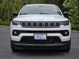 Used 2023 Jeep Compass Latitude image 2