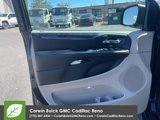 Used 2016 Chrysler Town & Country Touring w/ Driver Convenience Group image 3