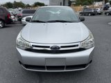 Used 2011 Ford Focus SE image 2