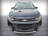 Used 2022 Chevrolet Trax LT w/ Driver Confidence Package image 2