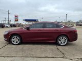 Used 2017 Chrysler 200 Limited Platinum image 2