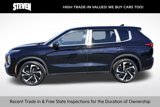 Used 2022 Mitsubishi Outlander SE image 2