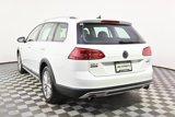Used 2017 Volkswagen Golf Alltrack SE image 4