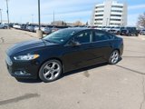 Used 2015 Ford Fusion SE image 2
