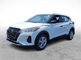 New 2025 Nissan Kicks Play S image 2