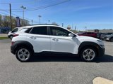 Used 2022 Hyundai Kona SEL image 2