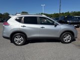 Used 2016 Nissan Rogue SV image 4