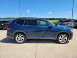 Used 2021 Volkswagen Atlas SE w/ Panoramic Sunroof Package image 2