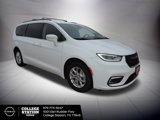 Used 2022 Chrysler Pacifica Touring-L image 3
