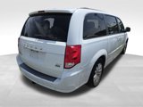 Used 2016 Dodge Grand Caravan SXT w/ Rear Park Assist Package image 4