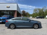 Used 2017 Hyundai Sonata Sport image 2