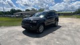 Used 2021 Jeep Grand Cherokee Laredo image 4