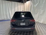 Certified 2022 Volkswagen Tiguan SE w/ Panoramic Sunroof Package image 5