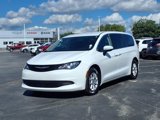 Used 2023 Chrysler Voyager LX image 2