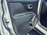 Used 2023 Jeep Renegade Latitude image 4