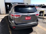 Used 2016 Toyota Highlander XLE image 3