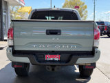 Used 2022 Toyota Tacoma TRD Sport image 4