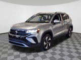 Certified 2024 Volkswagen Taos SE image 2