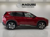 Used 2021 Nissan Rogue Platinum image 2