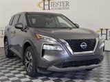 Used 2023 Nissan Rogue SV image 2