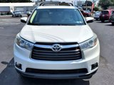 Used 2016 Toyota Highlander XLE image 2